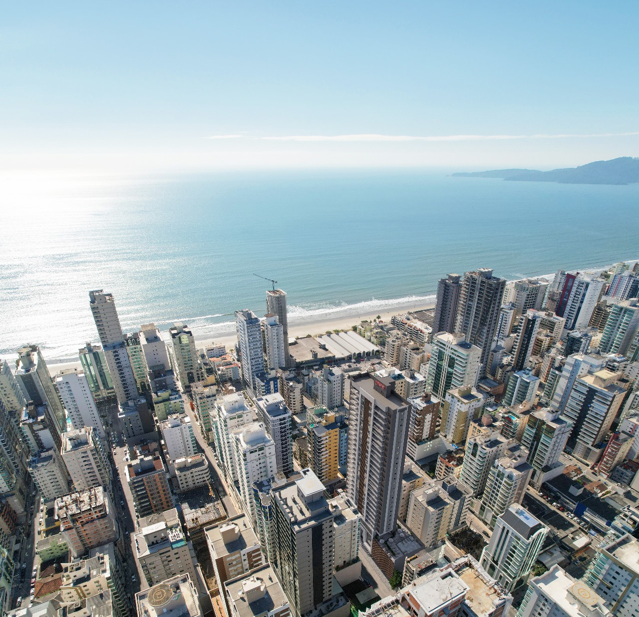 Apartamento no Edifício Imperial Tower em Itapema - foto 4