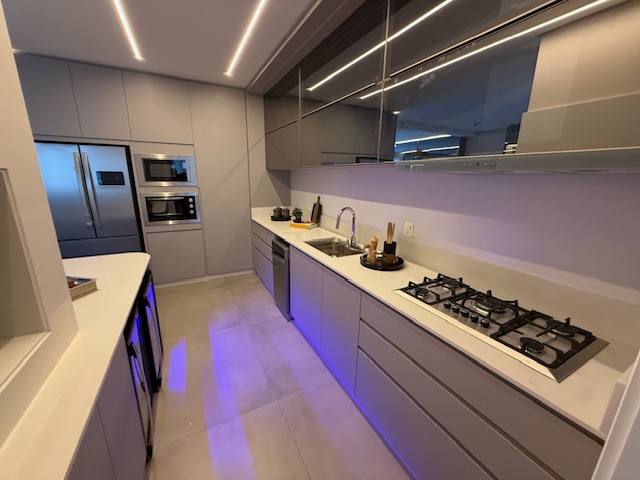 Apartamento no Edifício Sun Beach em Balneário Camboriú - foto 13
