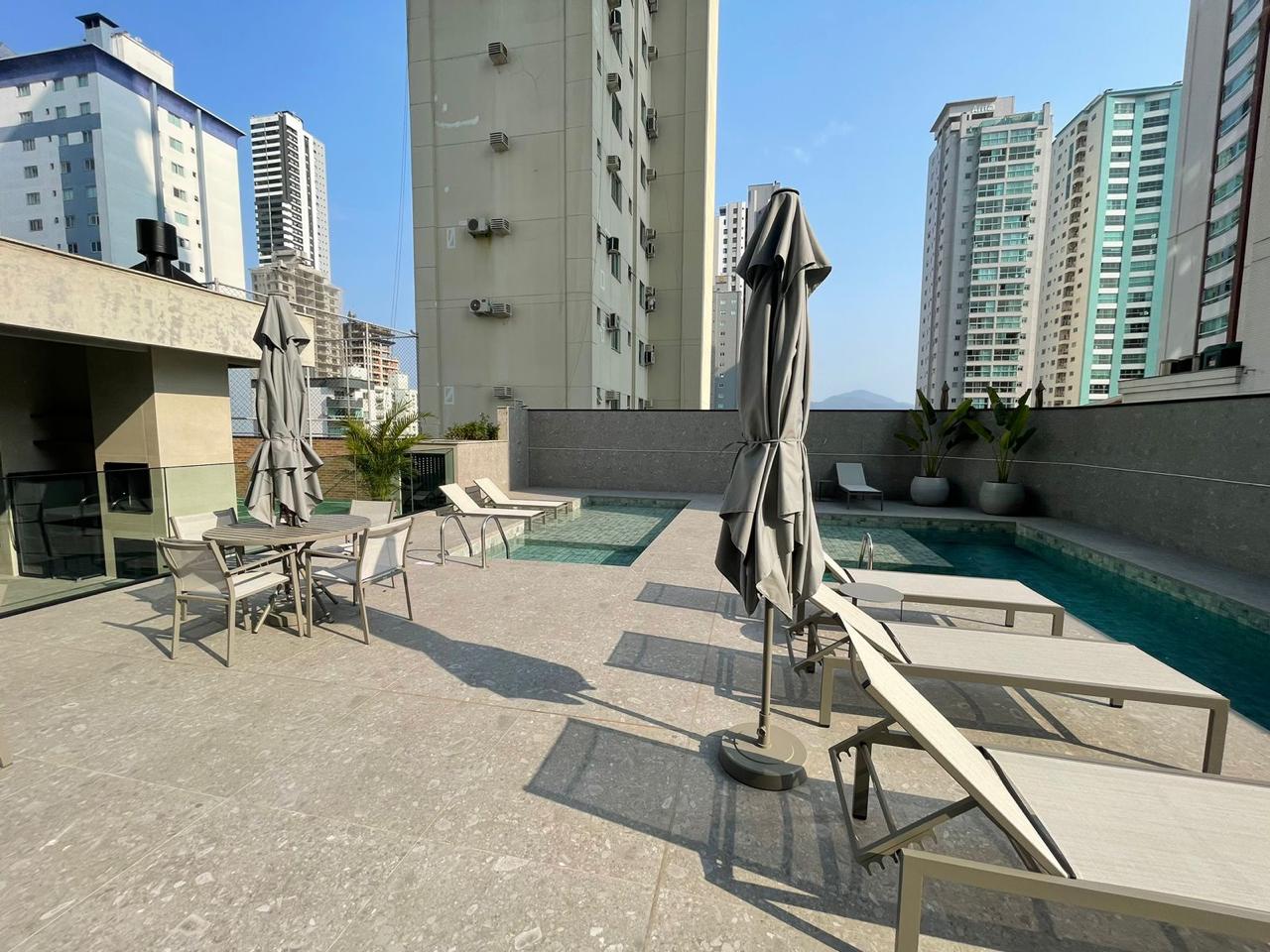 Apartamento no Edifício Sun Beach em Balneário Camboriú - foto 60