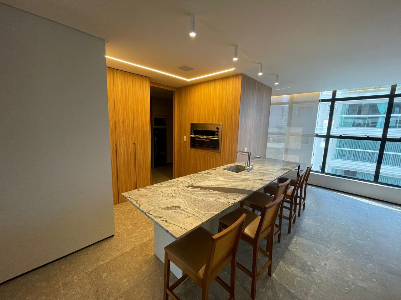 Apartamento no Edifício Sun Beach em Balneário Camboriú - foto 70