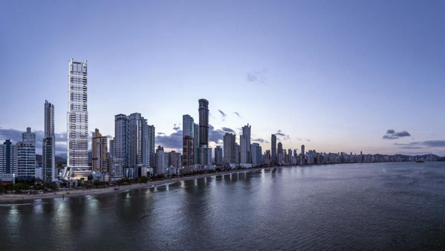 Apartamento no Edifício Tonino Lamborghini em Balneário Camboriú - foto 5