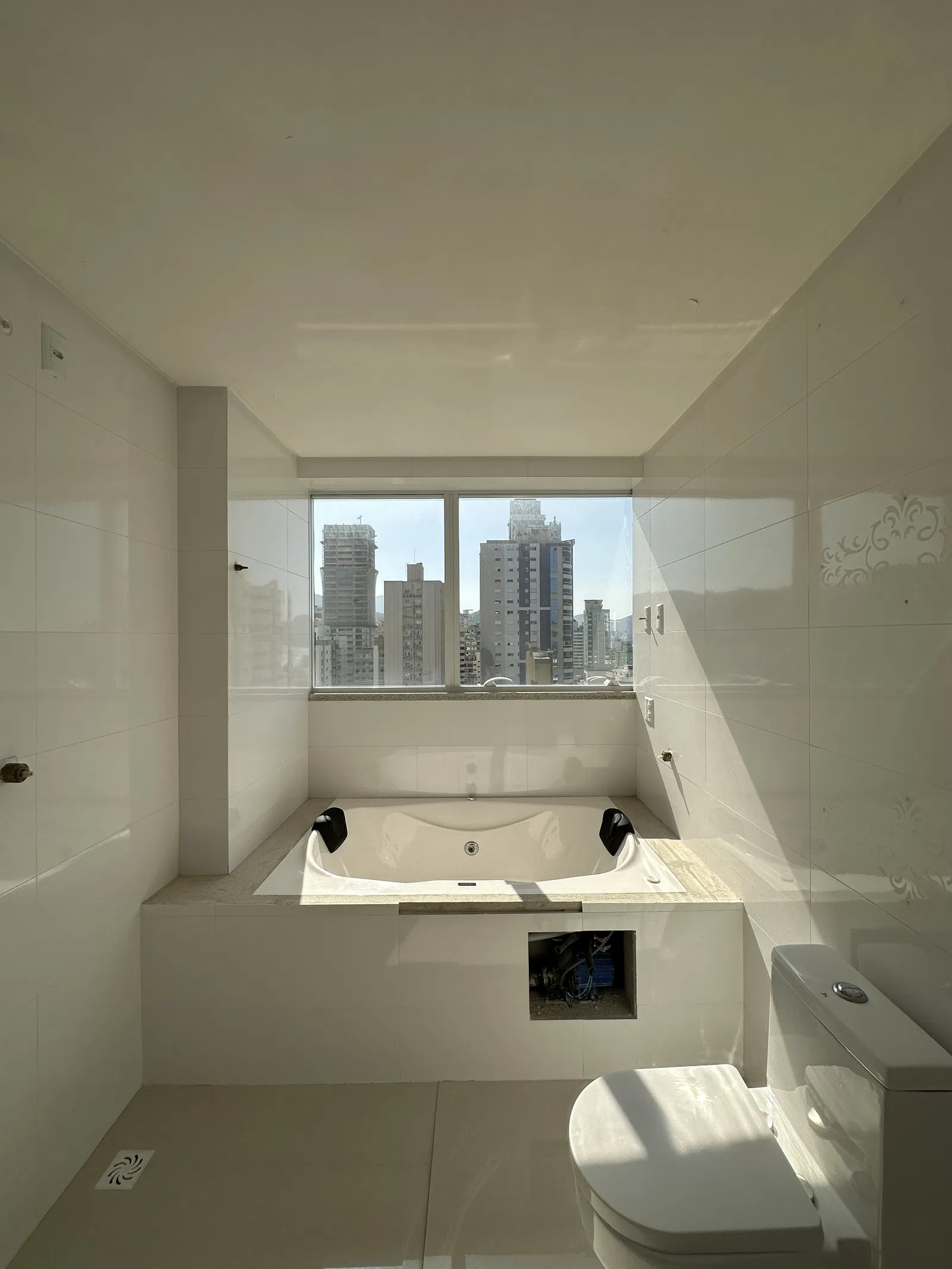 Abu Dhabi Residence - Apartamento no Ed. Abu Dhabi Residence em Meia Praia em Itapema