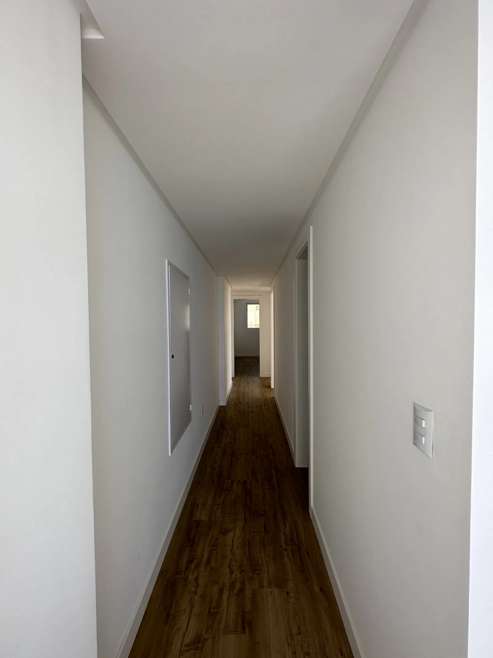 Apartamento no Ed. Abu Dhabi Residence em Meia Praia em Itapema - foto 8