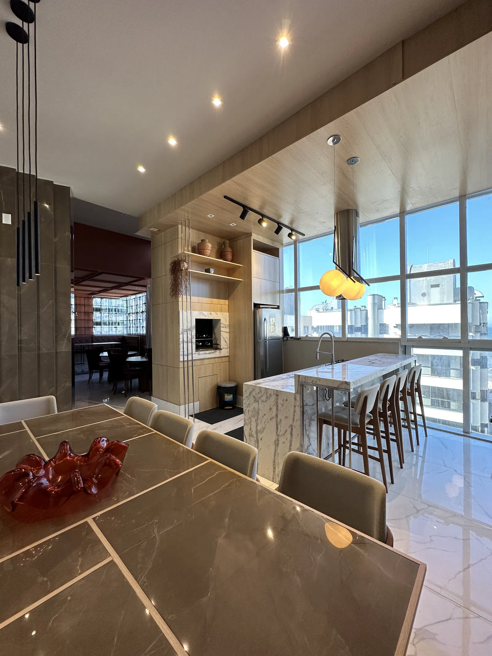 Apartamento no Ed. Abu Dhabi Residence em Meia Praia em Itapema - foto 29