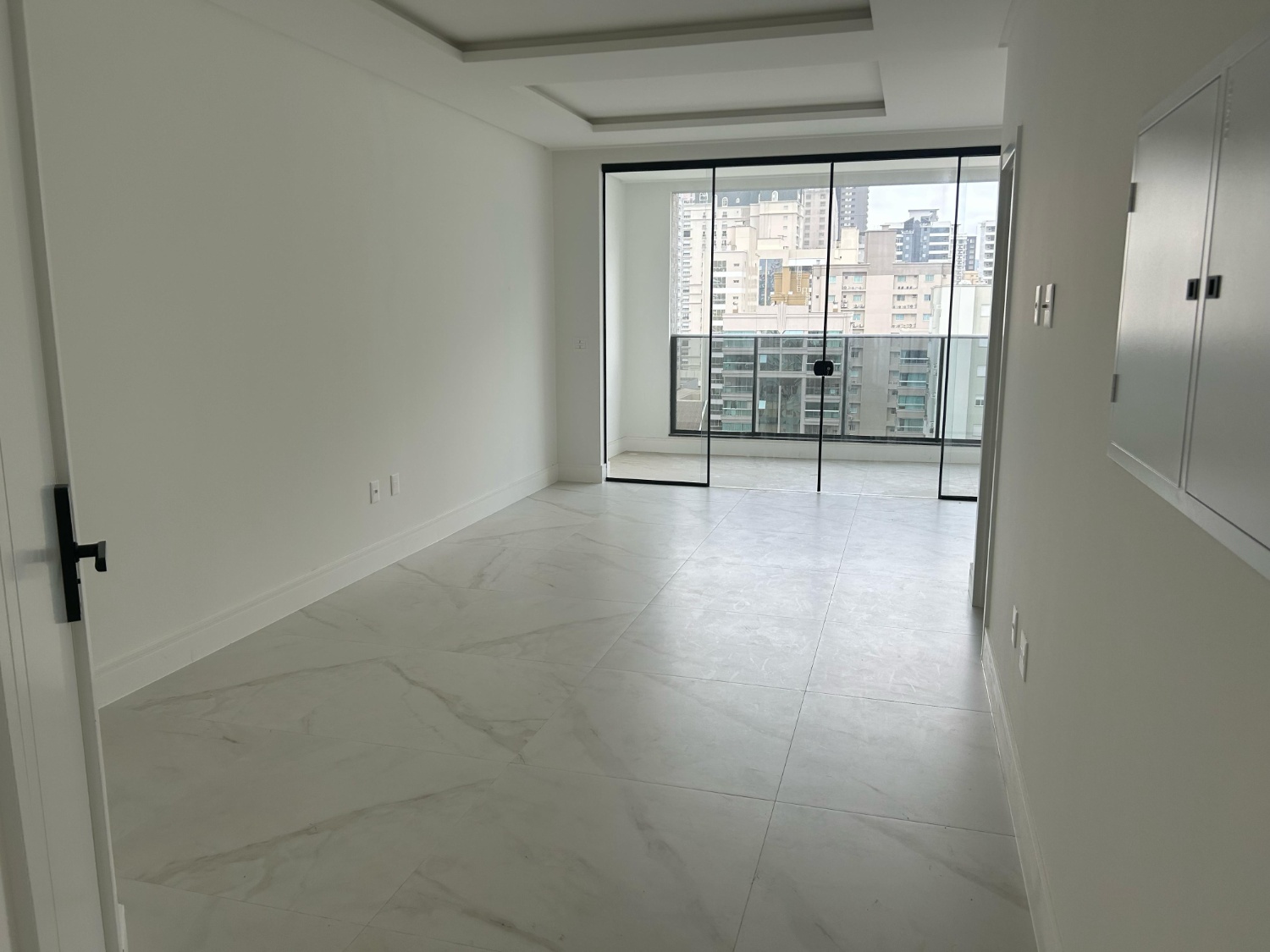 Apartamento no Edifício Ciro Dellagnelo em Itapema - foto 3