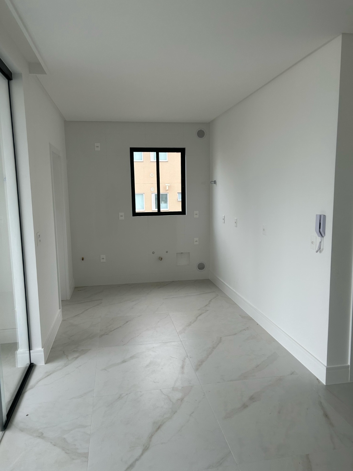 Apartamento no Edifício Ciro Dellagnelo em Itapema - foto 6