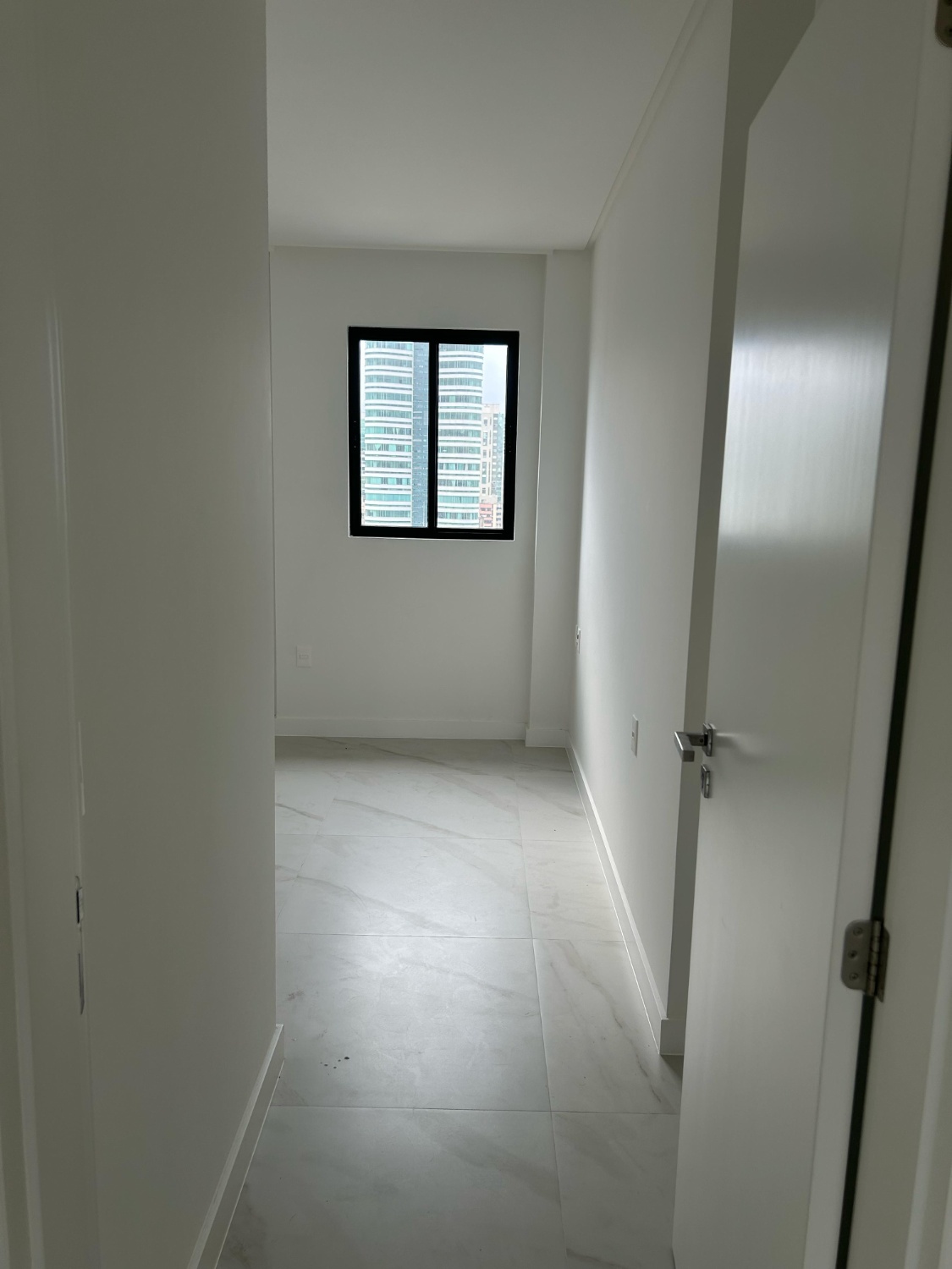 Apartamento no Edifício Ciro Dellagnelo em Itapema - foto 14