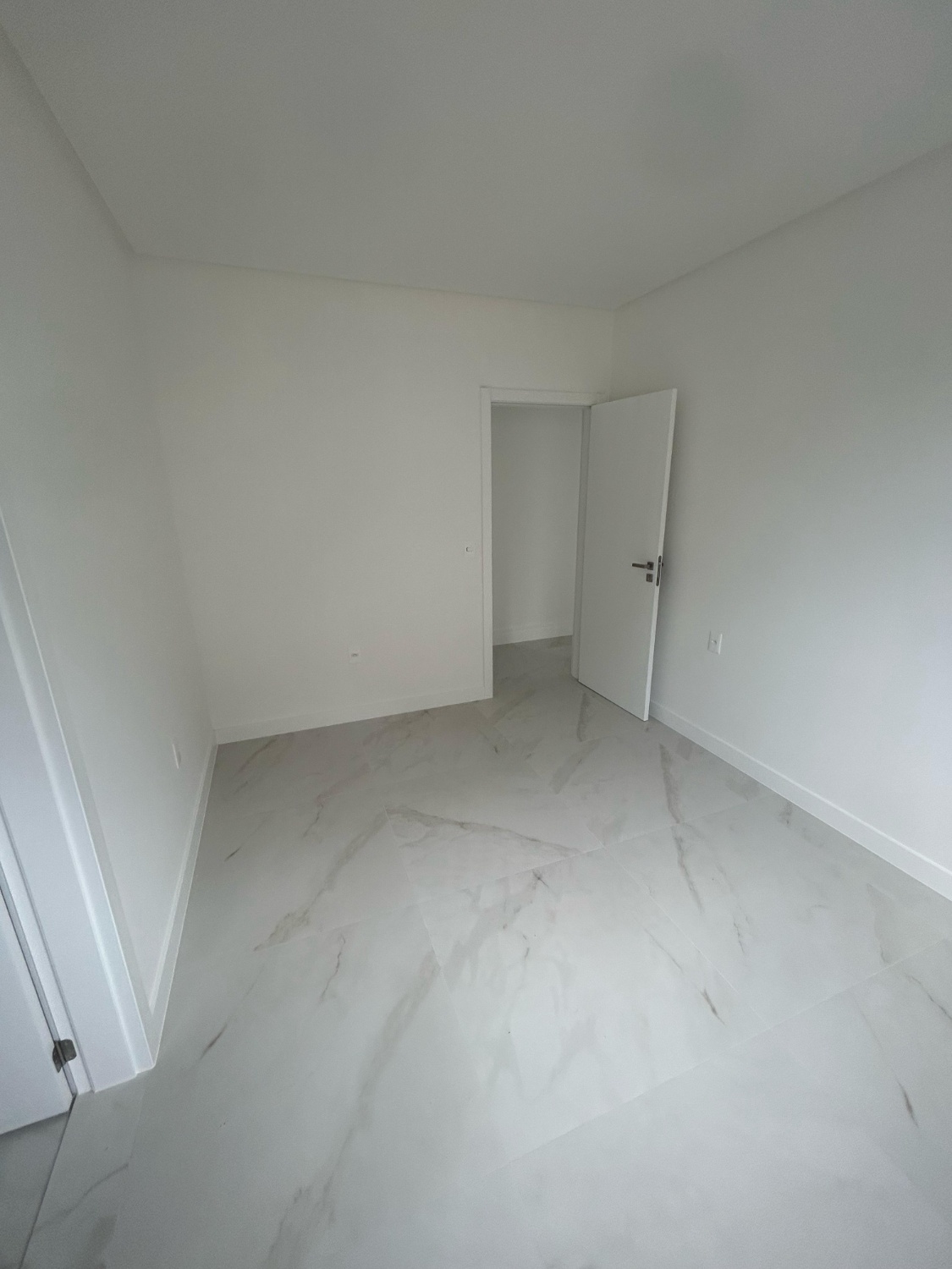 Apartamento no Edifício Ciro Dellagnelo em Itapema - foto 17