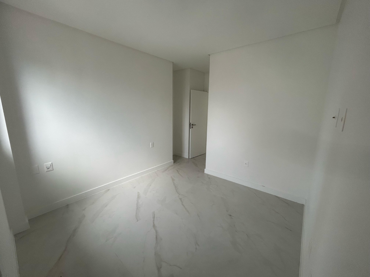 Apartamento no Edifício Ciro Dellagnelo em Itapema - foto 18