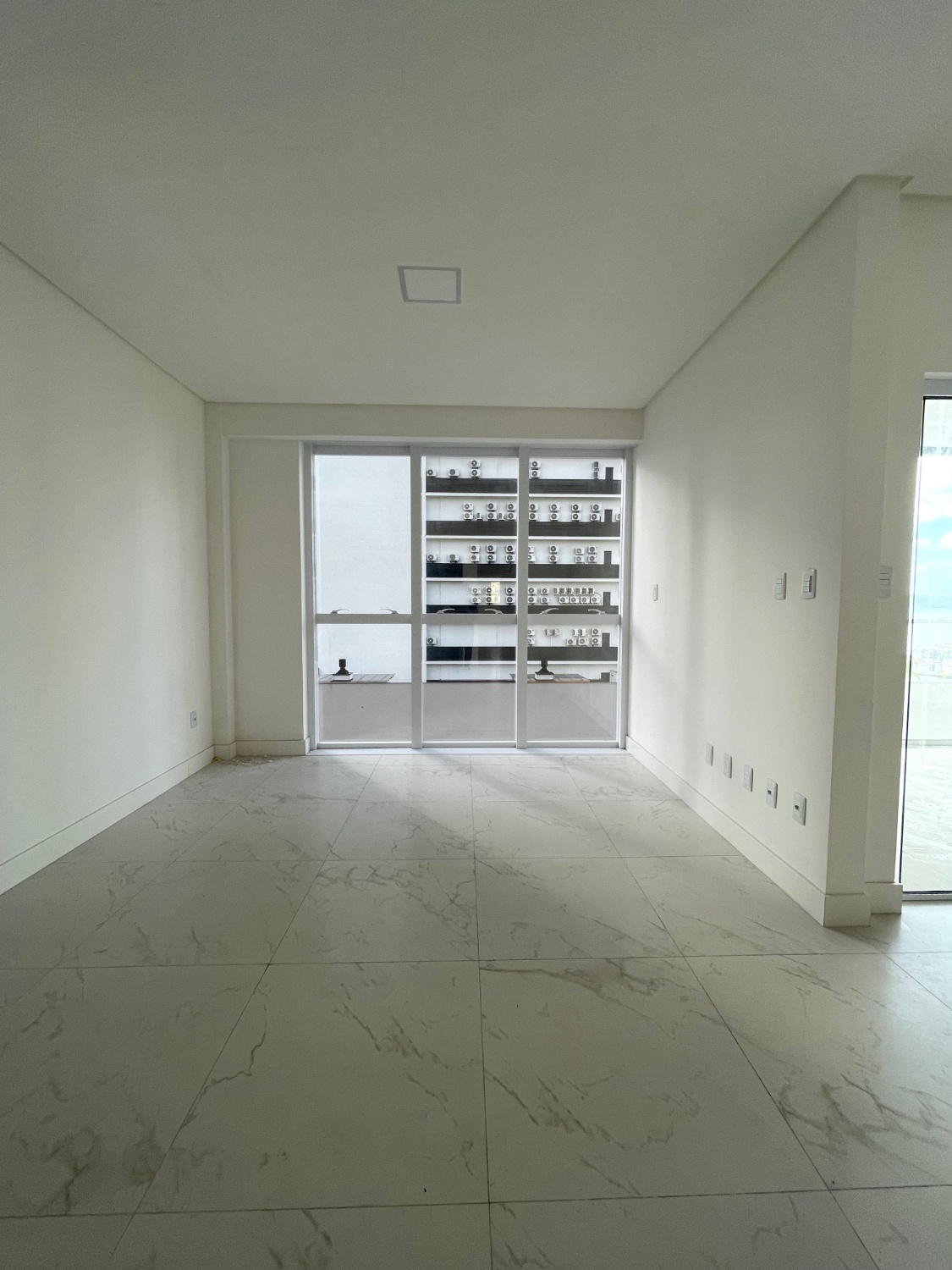 Apartamento no Edifício Le Premer em Itapema - foto 12