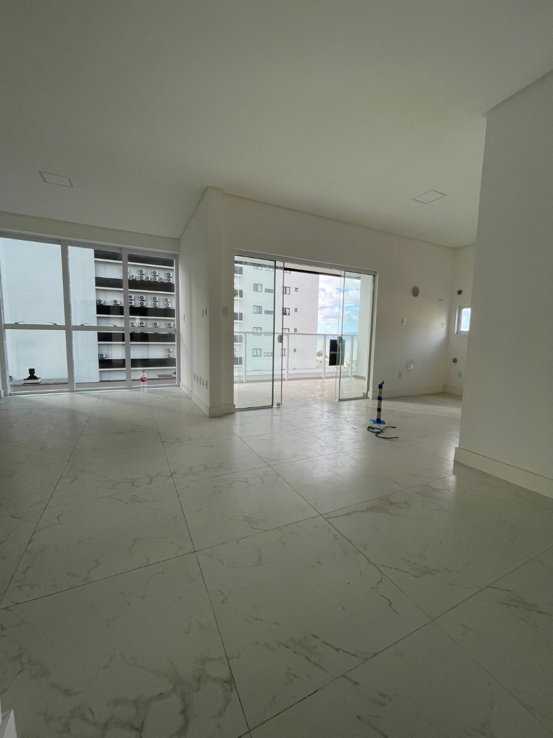 Apartamento no Edifício Le Premer em Itapema - foto 14