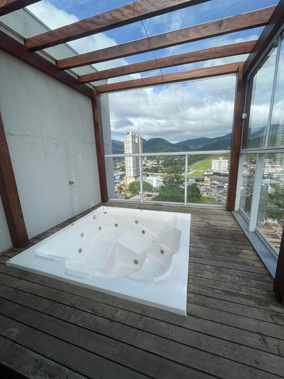 Apartamento no Edifício Le Premer em Itapema - foto 24