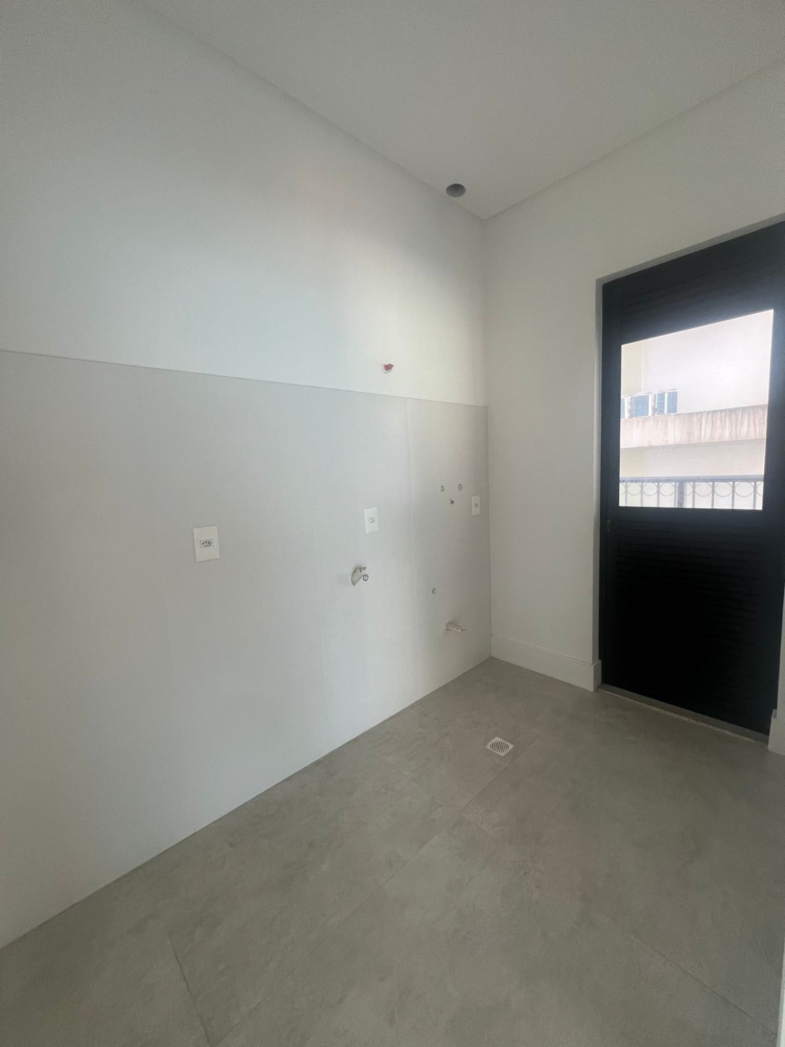 Apartamento no Edifício Invictus em Itapema - foto 10