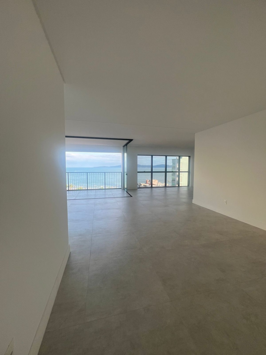 Apartamento no Edifício Invictus em Itapema - foto 12