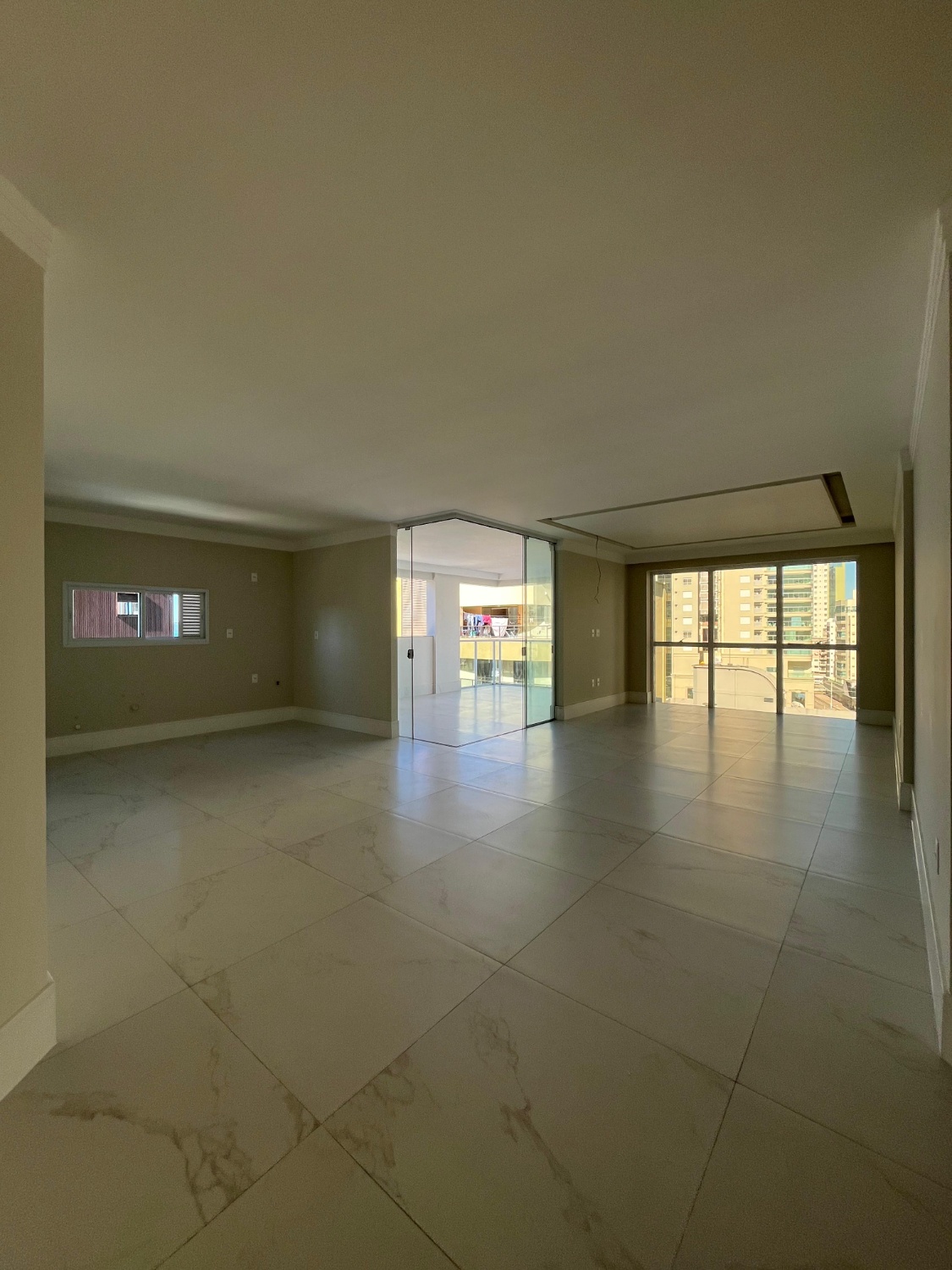 Apartamento no Edifício Arnou T. de Melo no Centro de Itapema - foto 12