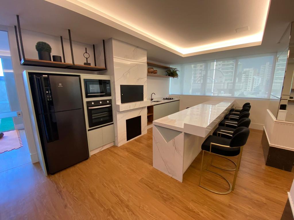 Apartamento no Edifício Arnou T. de Melo no Centro de Itapema - foto 26