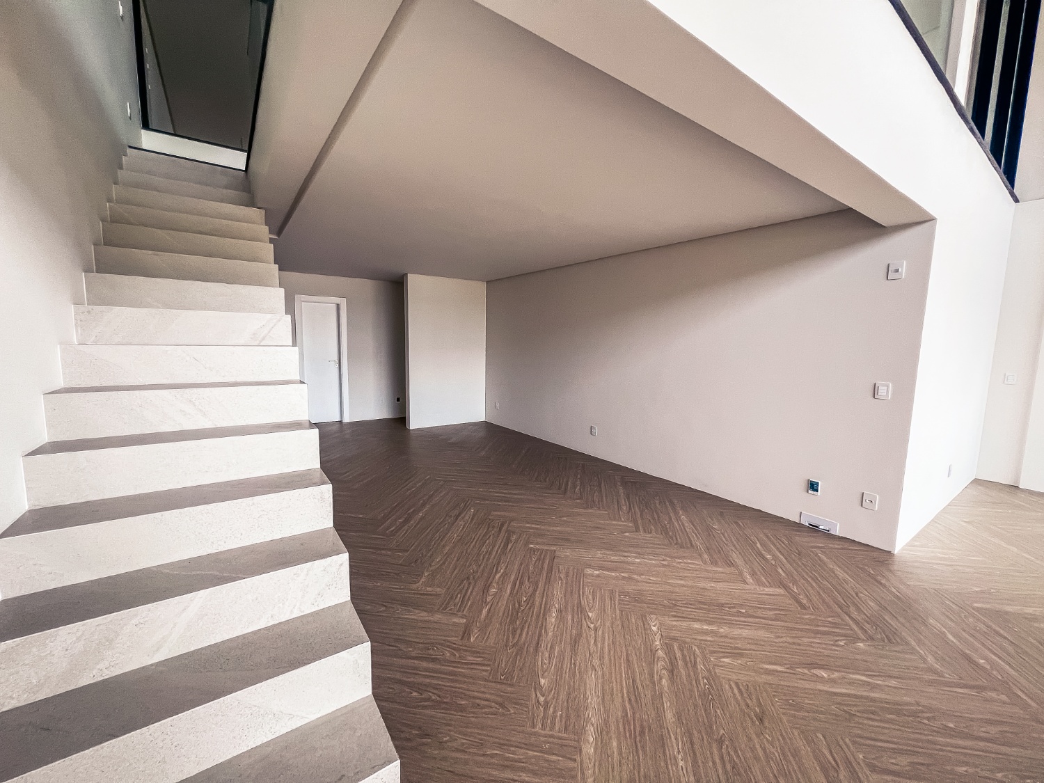 Apartamento Garden Duplex no Edifício Sunrise na Praia Brava - foto 7