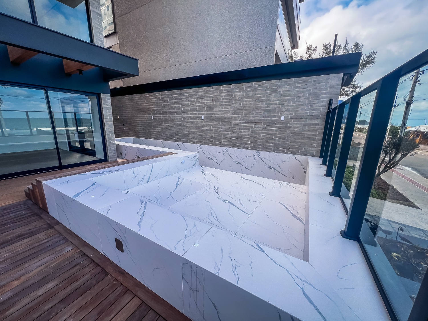 Apartamento Garden Duplex no Edifício Sunrise na Praia Brava - foto 36