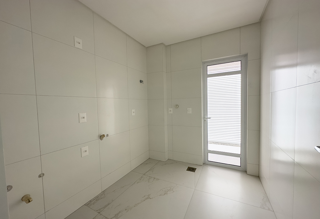 Apartamento no Edifício Garden Square em Itapema - foto 22