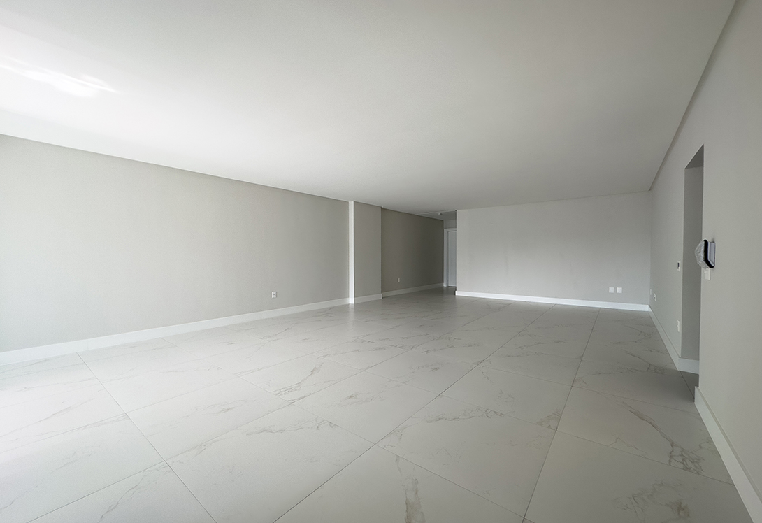 Apartamento no Edifício Garden Square em Itapema - foto 23