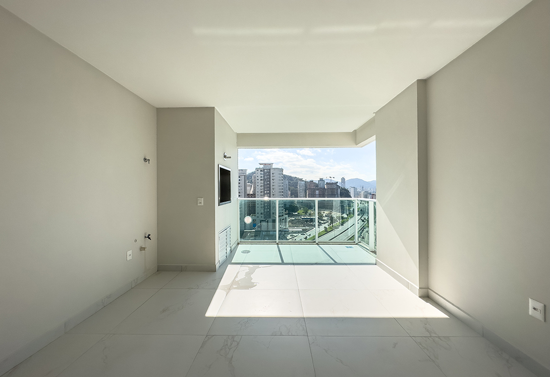 Apartamento no Edifício Garden Square em Itapema - foto 24