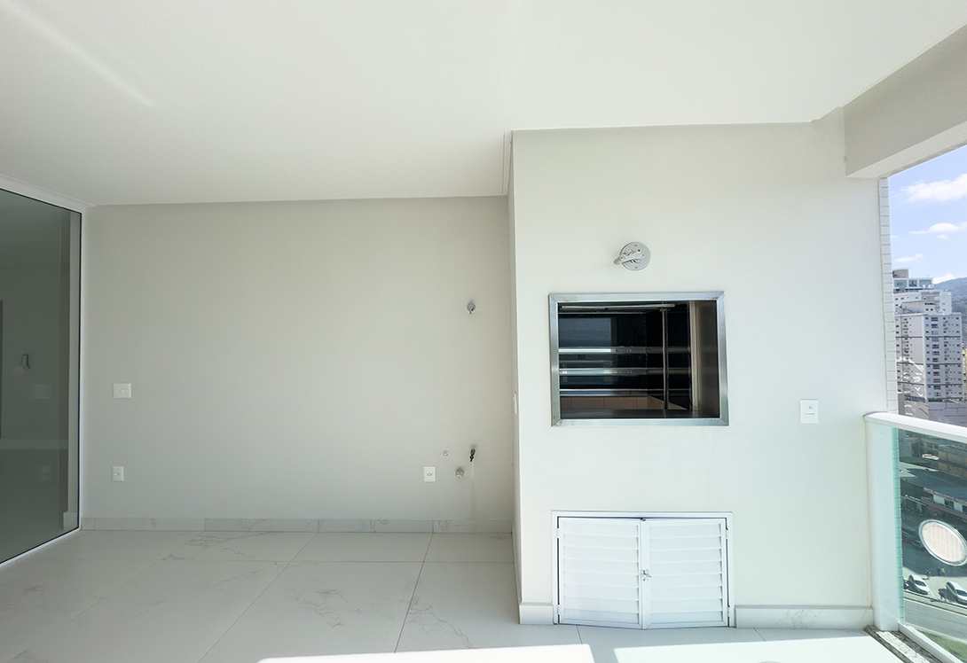 Apartamento no Edifício Garden Square em Itapema - foto 26