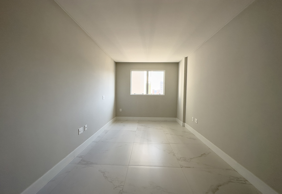 Apartamento no Edifício Garden Square em Itapema - foto 31