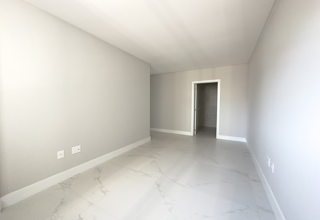 Apartamento no Edifício Garden Square em Itapema - foto 32