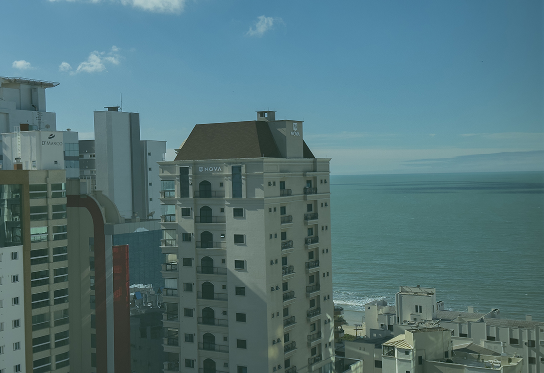 Apartamento no Edifício Garden Square em Itapema - foto 46
