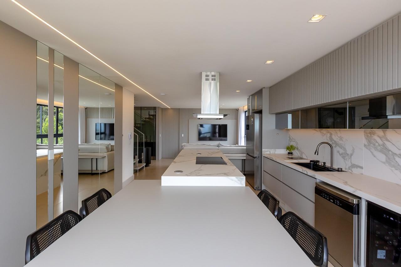 Cobertura Triplex no Edifício Unique na Praia Brava - foto 11
