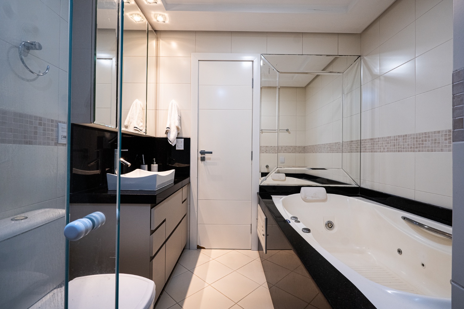 Apartamento à venda no Edifício Villa do Mar em Itapema - foto 46