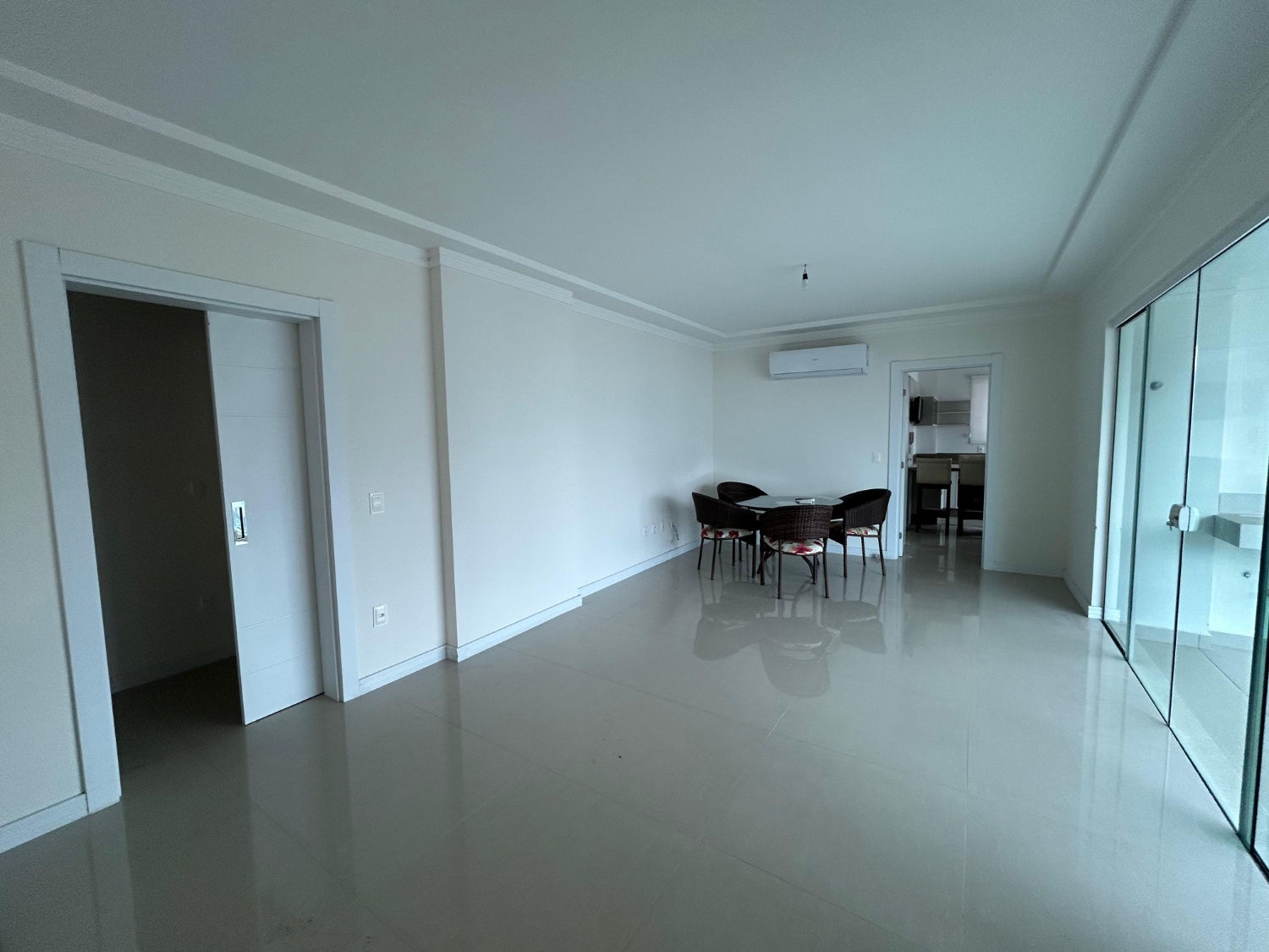 Apartamento no Edifício Jardim das Alamandas em Itapema - foto 5