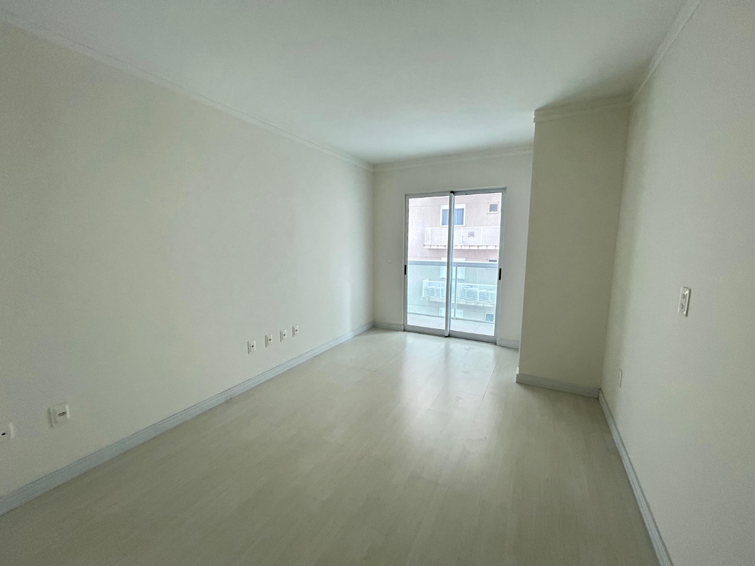 Apartamento no Edifício Jardim das Alamandas em Itapema - foto 16