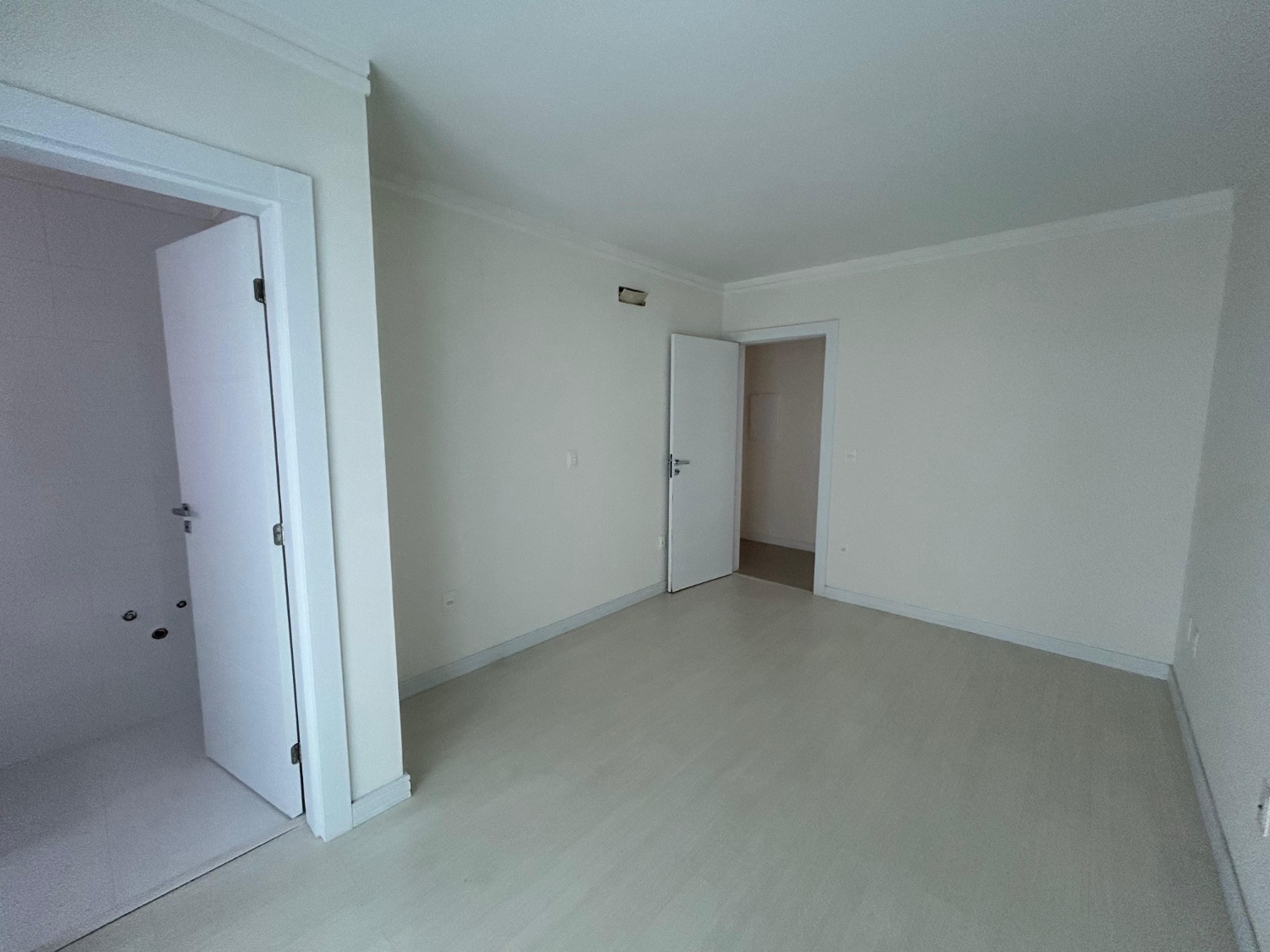 Apartamento no Edifício Jardim das Alamandas em Itapema - foto 17