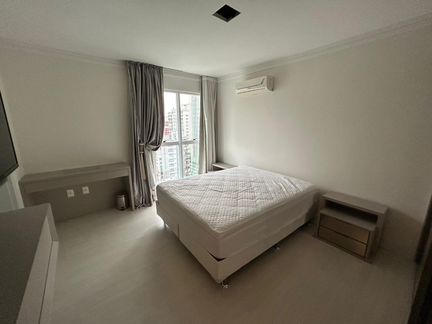 Apartamento no Edifício Jardim das Alamandas em Itapema - foto 22