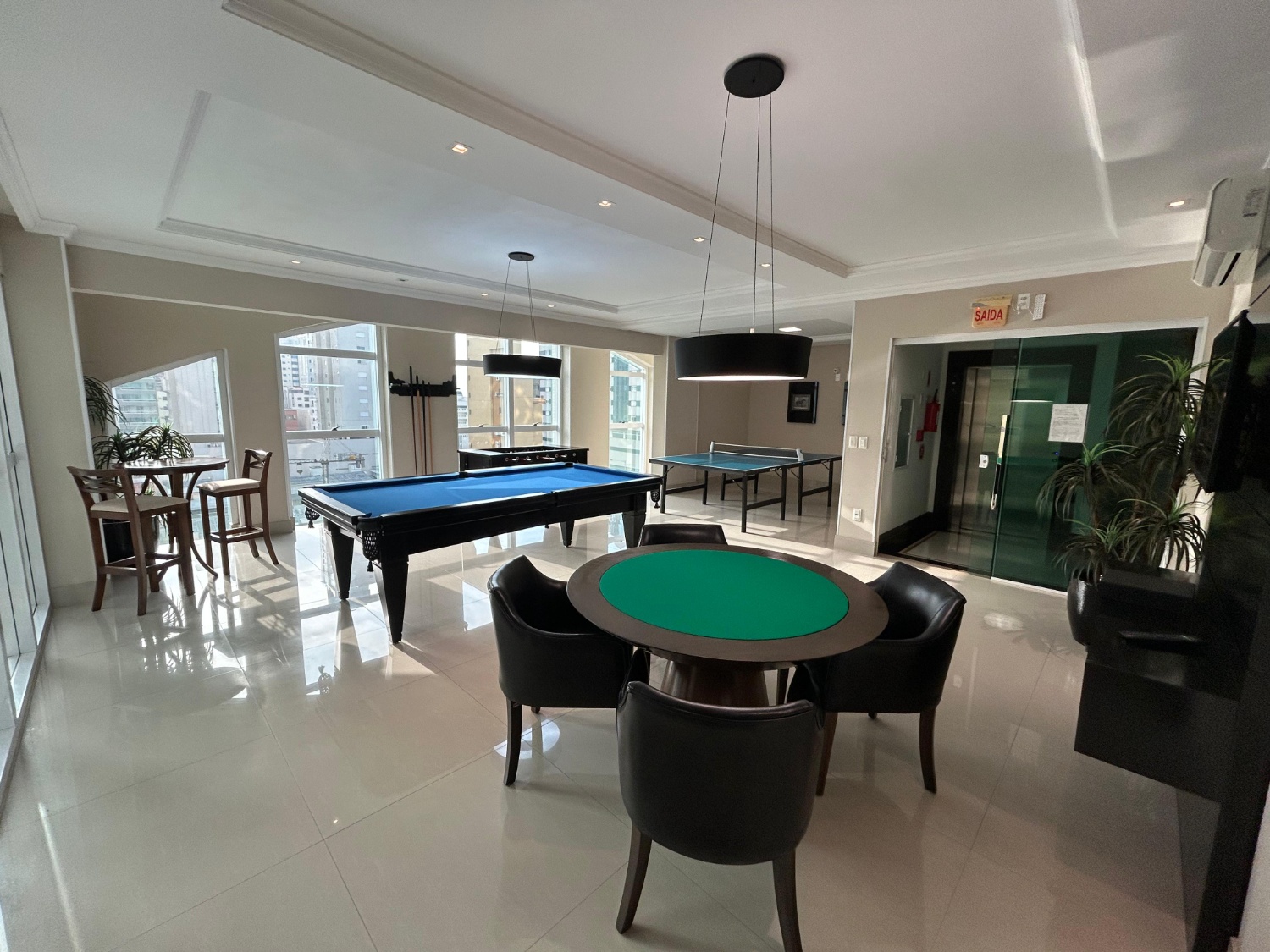 Apartamento no Edifício Jardim das Alamandas em Itapema - foto 26