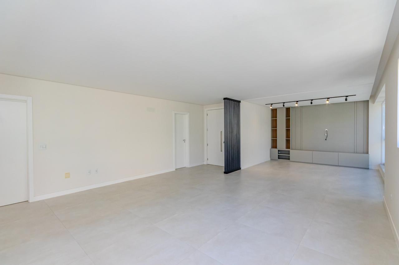 Apartamento no Edifício Place Vendôme em Itapema - foto 11