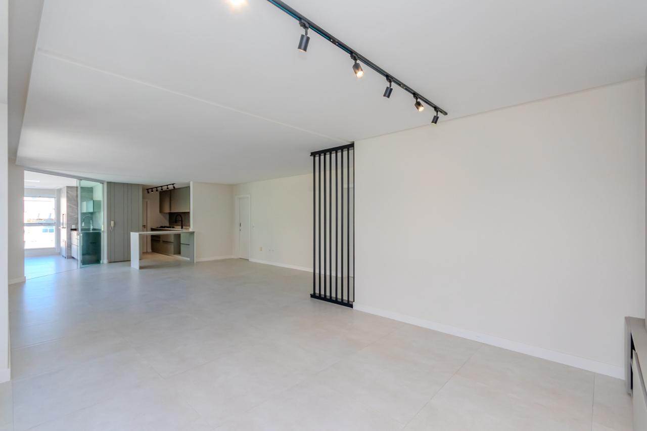 Apartamento no Edifício Place Vendôme em Itapema - foto 13