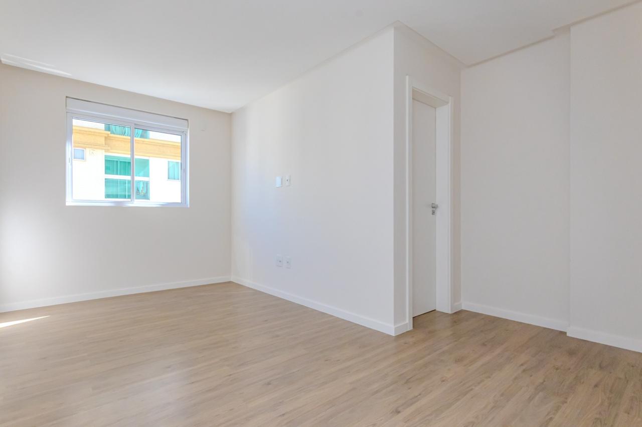Apartamento no Edifício Place Vendôme em Itapema - foto 20