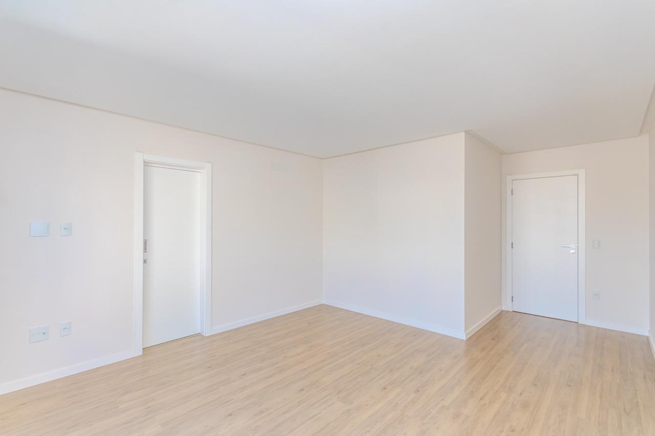 Apartamento no Edifício Place Vendôme em Itapema - foto 29