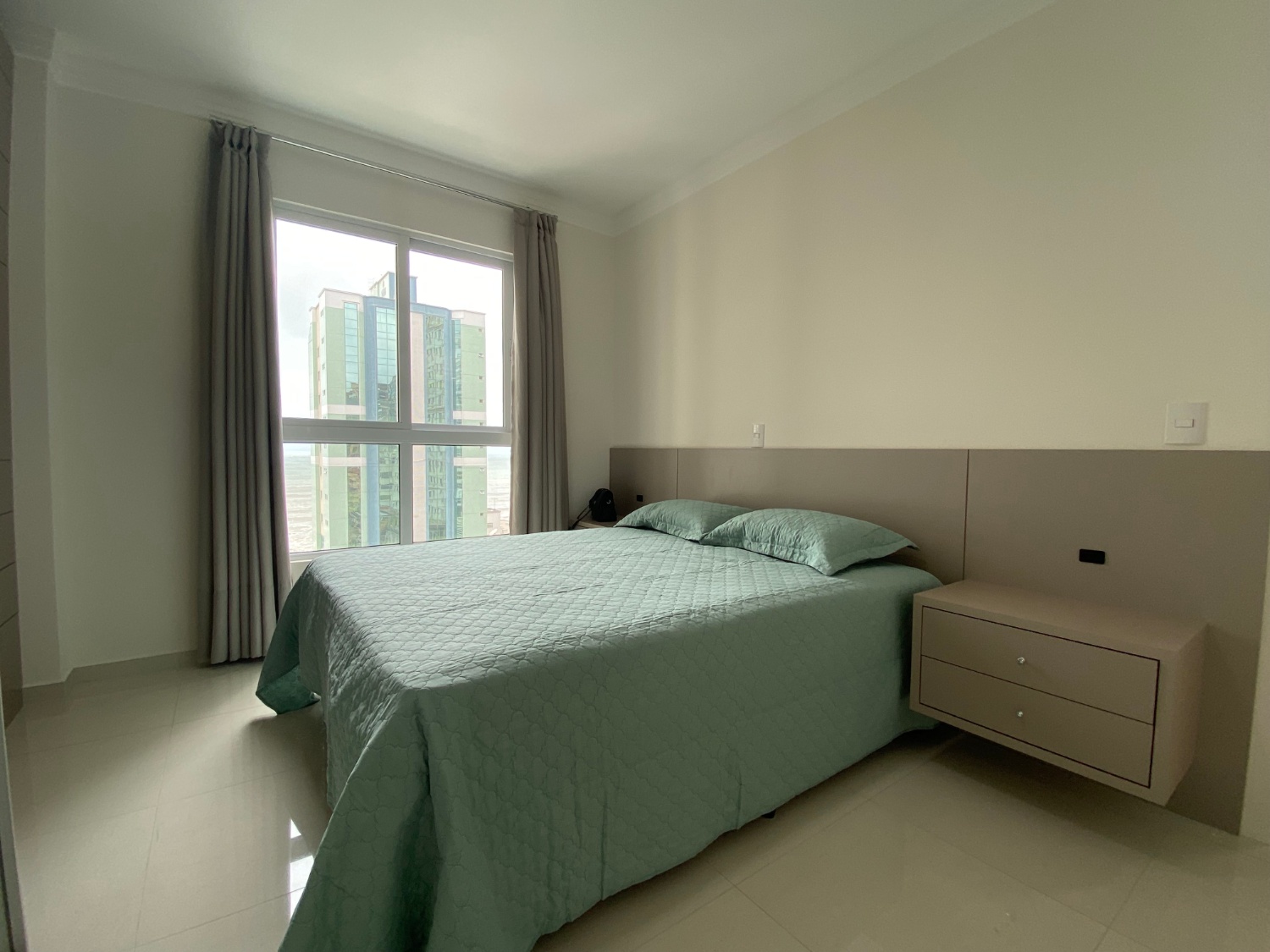 Apartamento no Edifício Central Tower em Itapema - foto 10