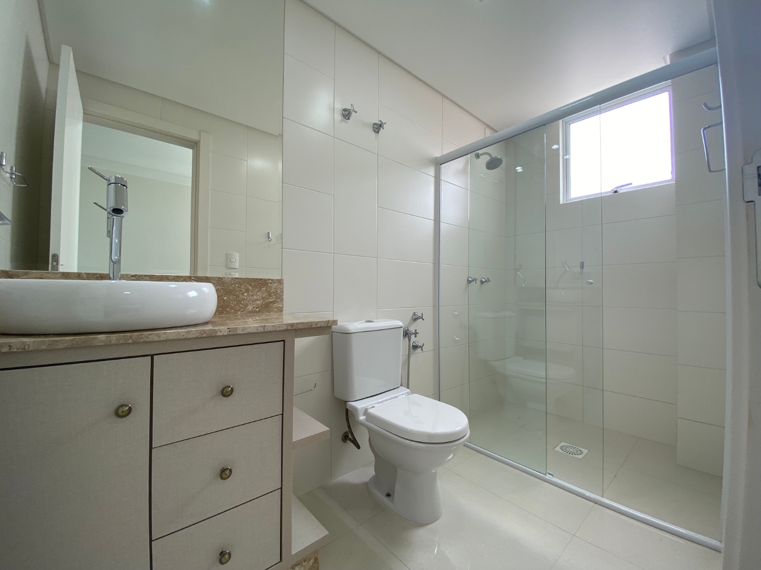 Apartamento no Edifício Central Tower em Itapema - foto 14