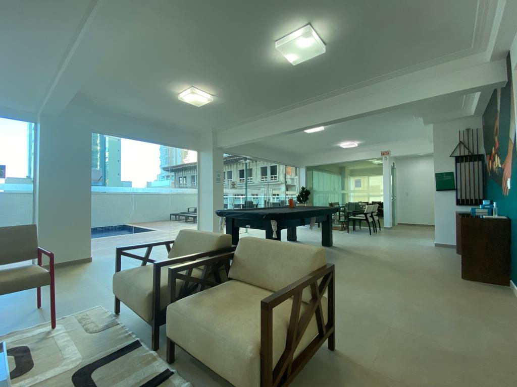Apartamento no Edifício Central Tower em Itapema - foto 18