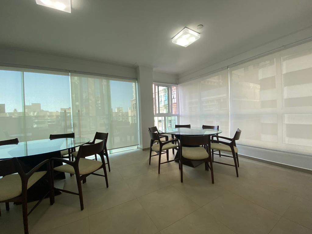 Apartamento no Edifício Central Tower em Itapema - foto 26