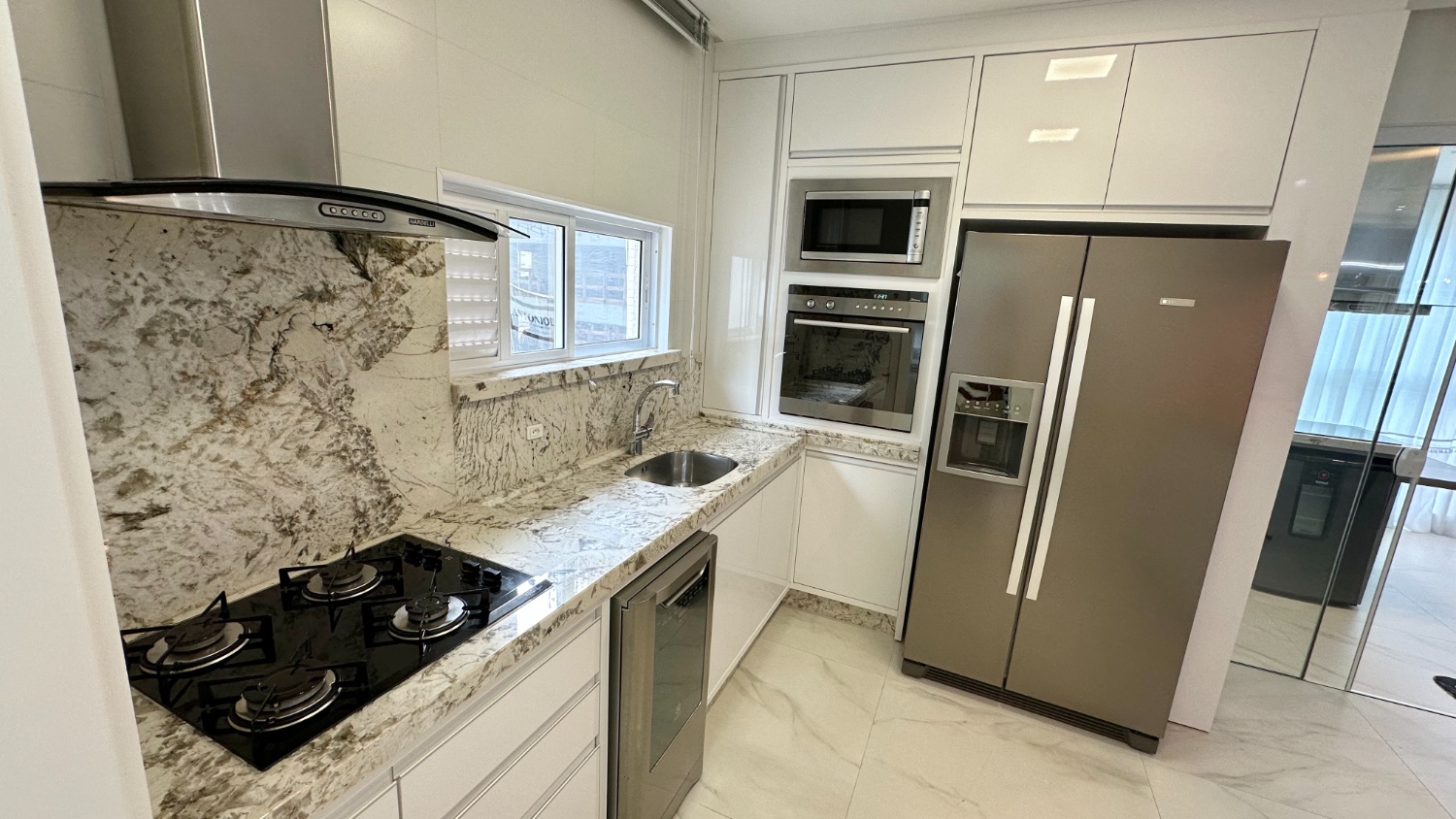 Apartamento no Edifício Zimmermann em Itapema - foto 5