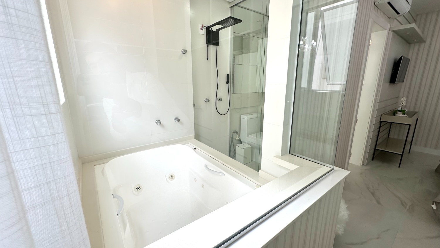 Apartamento no Edifício Zimmermann em Itapema - foto 11