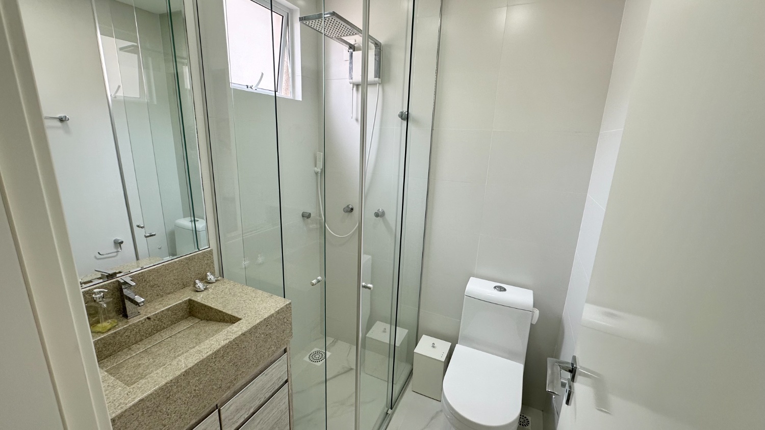Apartamento no Edifício Zimmermann em Itapema - foto 16