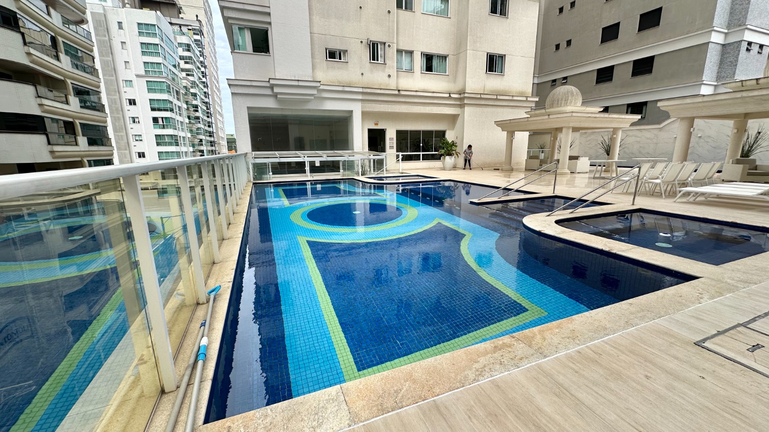 Apartamento no Edifício Zimmermann em Itapema - foto 23
