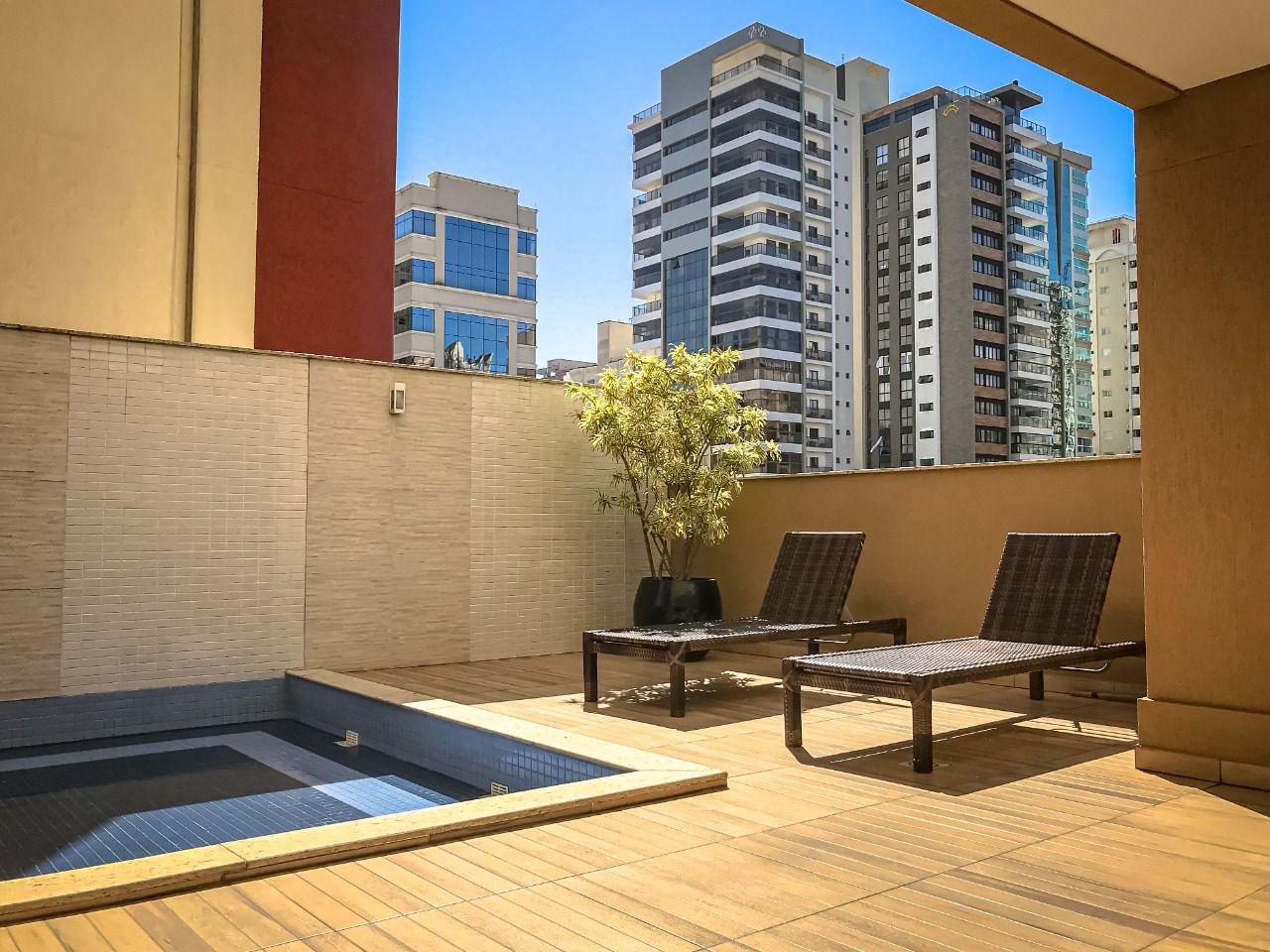 Apartamento no Edifício Luana Delagnello em Itapema - foto 20