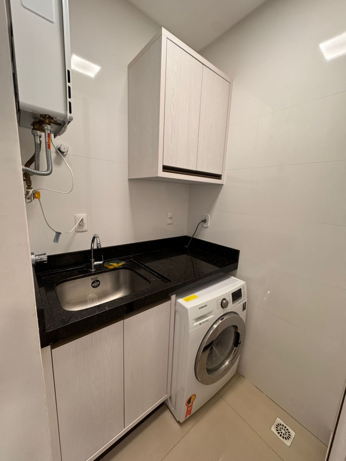 Apartamento no Edifício Imperador em Itapema - foto 17
